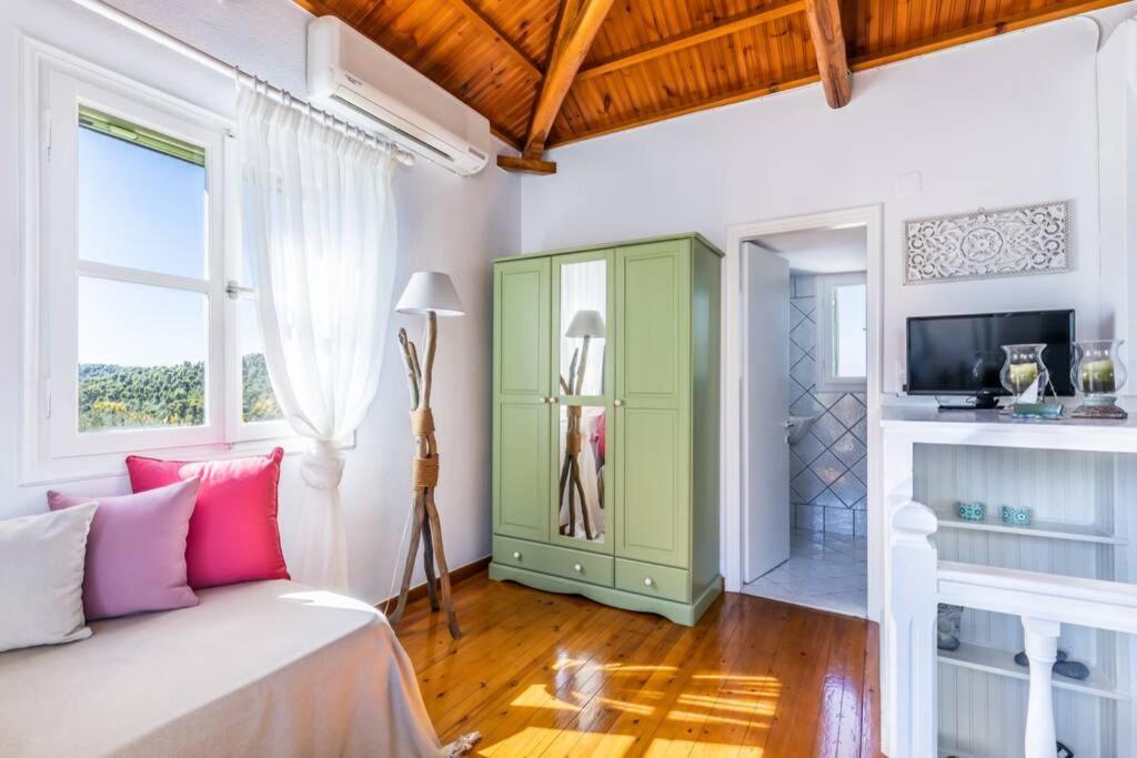 Nina-Myrtia Countryside House Skopelos Ditropo Екстериор снимка